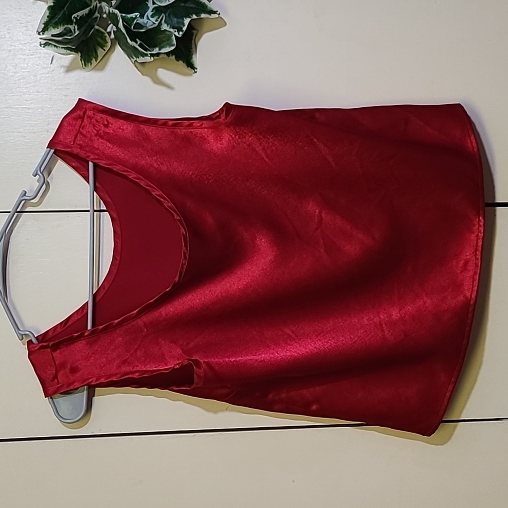 SALE!! Natasia Sleeveless Top - Picture 4 of 4